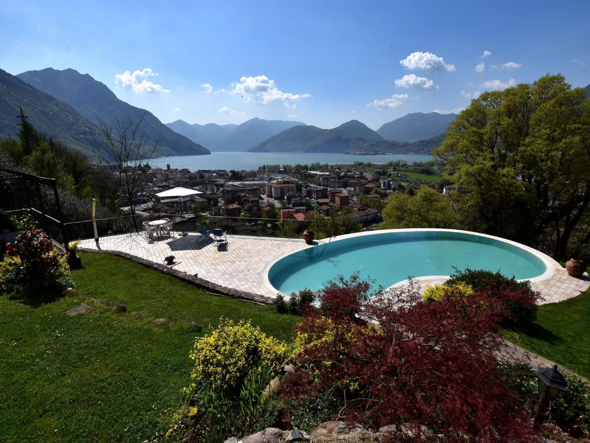 Villa In Pisogne With Pool Garden And Lake View ภายนอก รูปภาพ